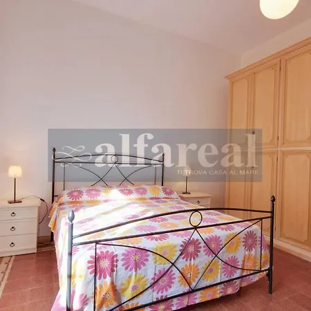 Apartment Mazzini, 3 Camere, Terrazza, E A 150 M Dal Mare! By Alfareal *